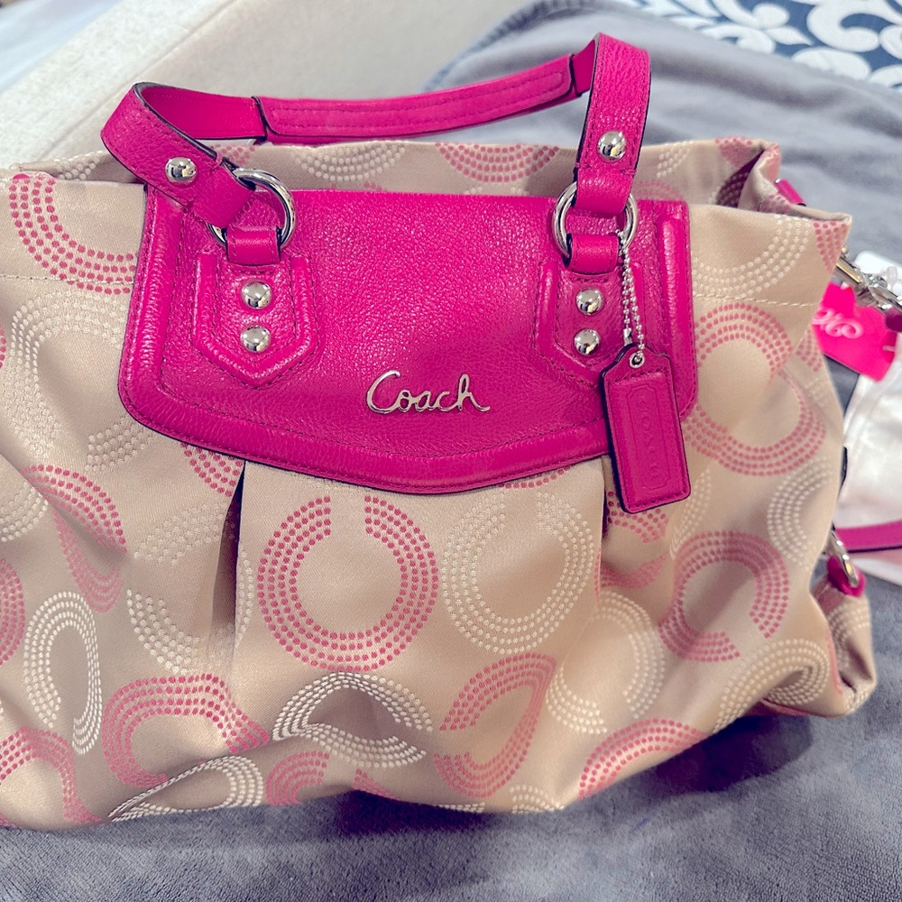 Cream and hot pink